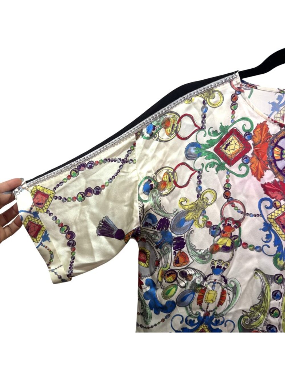 Vintage Vera Moda Silk Blouse Baroque Print Beaded Shoulder Size 38 M #4b - Picture 2 of 10